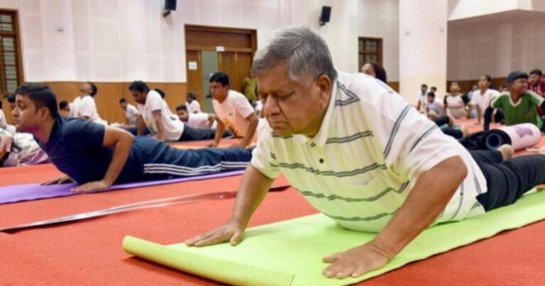 lokpratinidhinsaah nagarikanmadhun sarvatra yogjagar