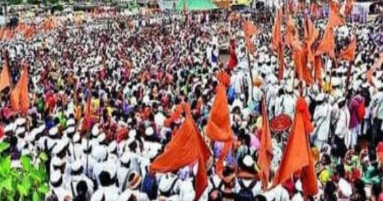 maulinchya padukancha neera snan sohala sajara