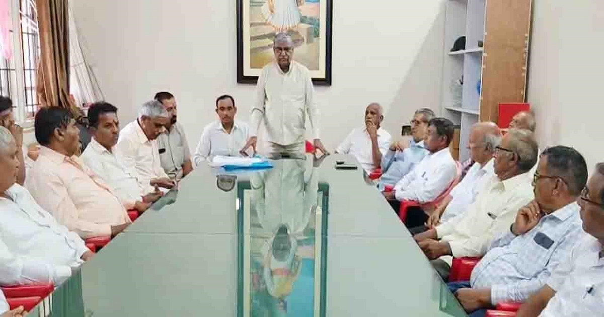 kannada saktivirodhat marathi bhashikanacha bhavya morcha kadhanar