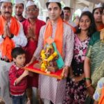 conveying message of communal harmony district magistrate installs ganesh idol