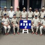 duchakivarun lutmari karanarya paach aaropina aatak