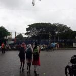 dusrya railwaygatevar malgadi adakalyane vahatuk kholambali