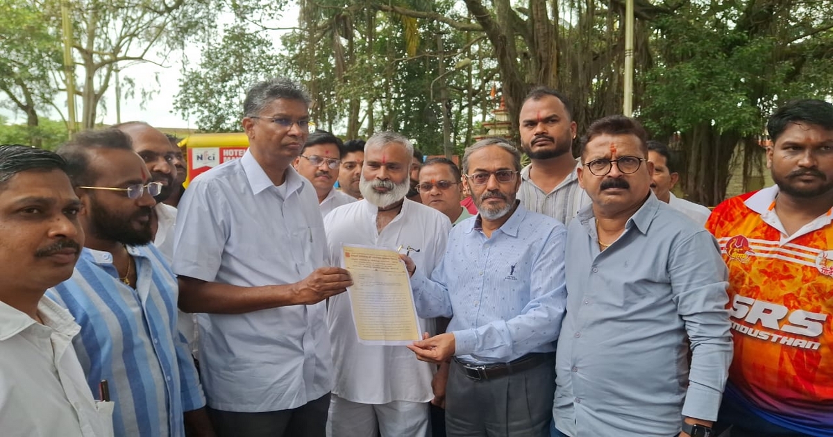 ganesh visarjana divashi tharlyapramane mahaprasadache aayojan karave