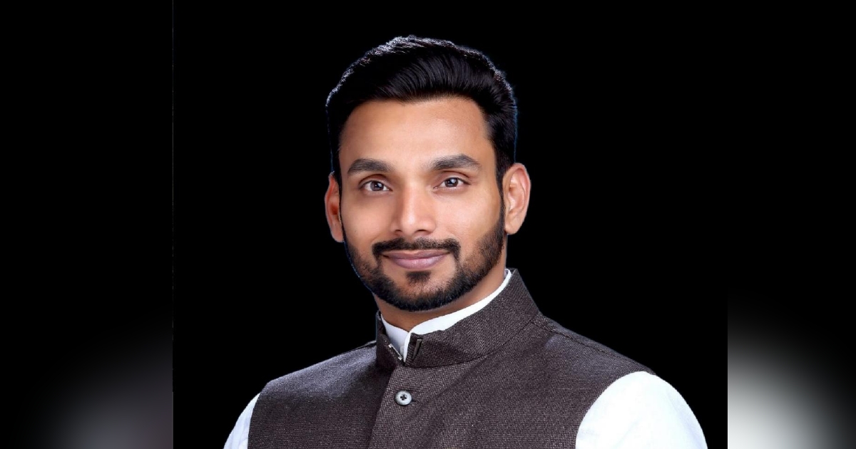 karnataka - maharashtra donhi rajyanchya mukhyamantranchi baithka bolava