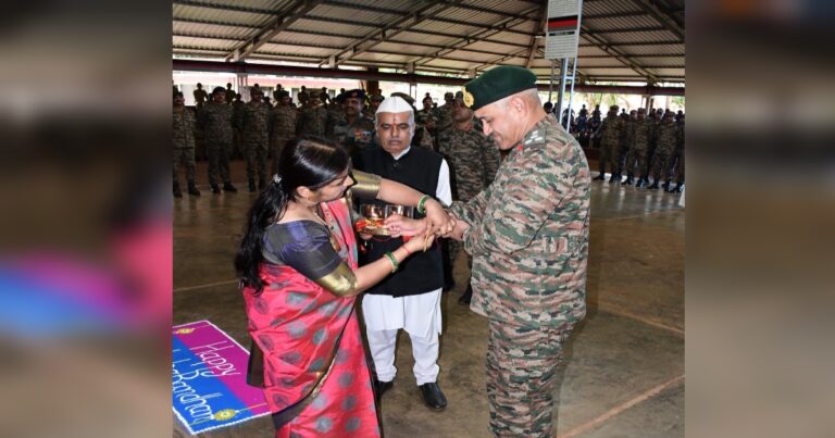 maratha light infantry yethe javananche samuhik rakshabandhan