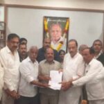 seemaprashani mumbai yethe lavkarach sanyukta baithak