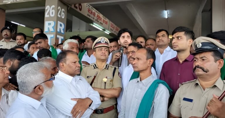 permission for jai kisan vegetable market cancelled ; farmers, traders protest in belgaum