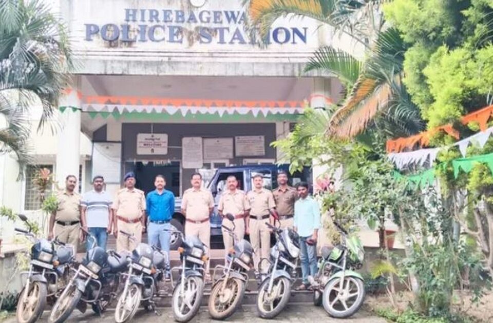 seven motorcycles worth four lakhs seized; two thieves arrested
