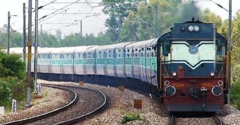 belgaon miraj expressla punah passengercha darja