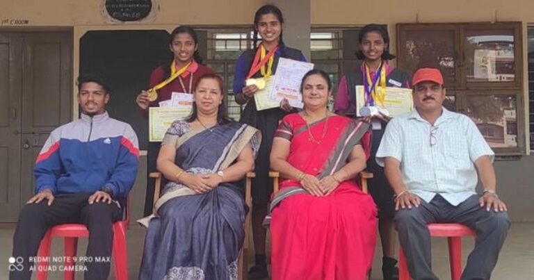 sant meera shalechya kheladunchi vidyabharati rashtriya spardhesathi nivad