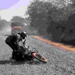 belgaum - vengurla roadvareel duroostichi khadi dhokadayak