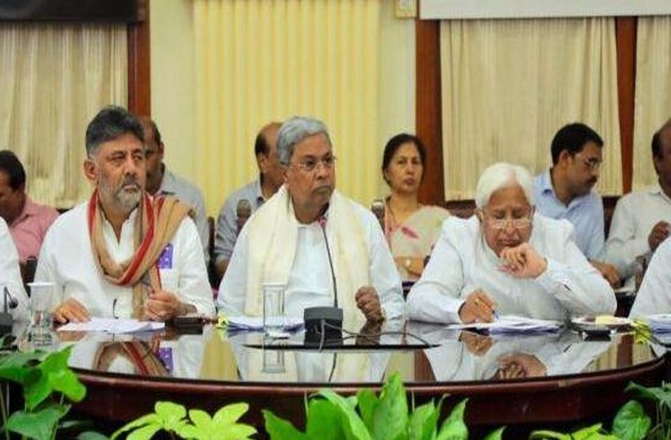 government bows to sugarcane farmers struggle