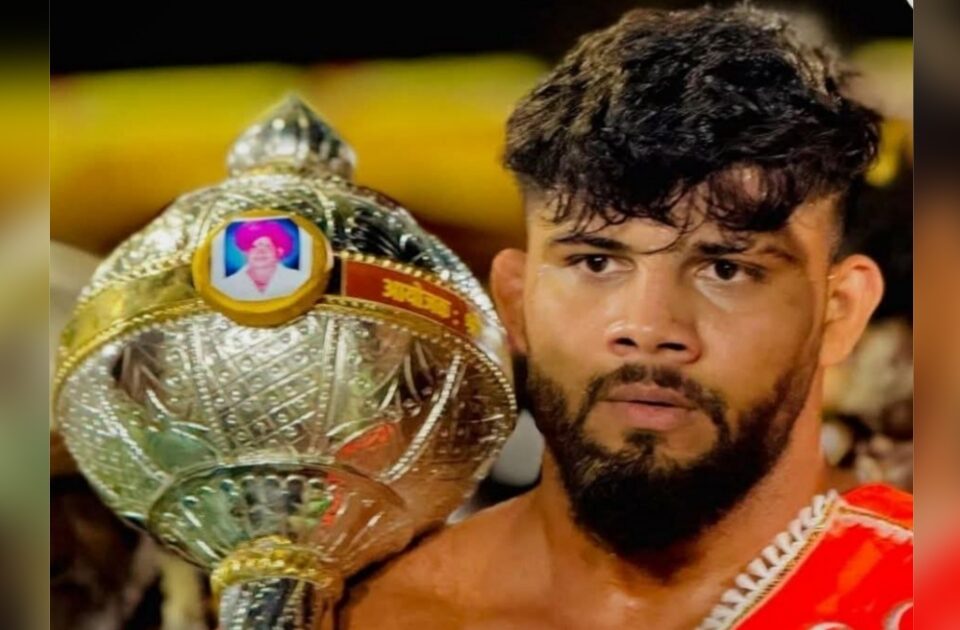 maharashtra kesari sikandar shaikh arrested in arms smuggling case