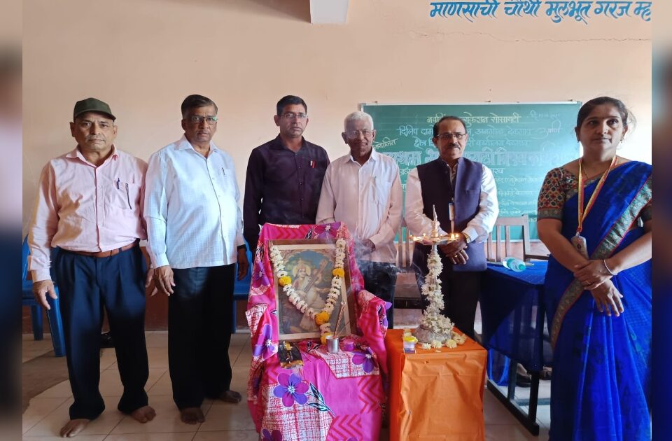 marathi subject workshop concluded at dilip damle high school