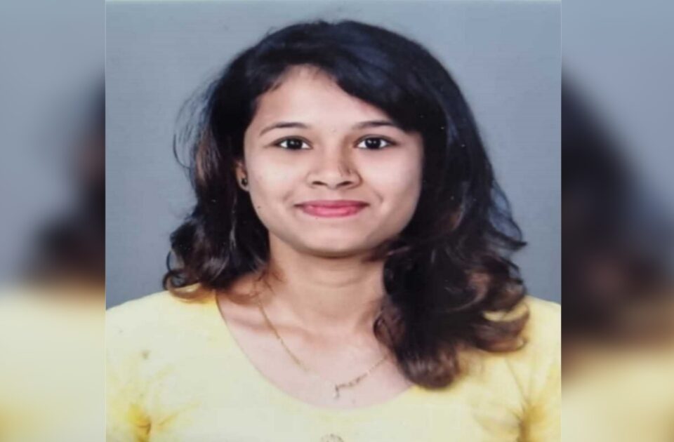 neha dinkar altekar obtained the honor of ca degree