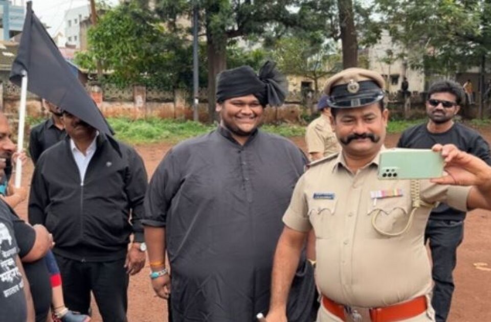 police inspector transferred for selfie with shubham shelke