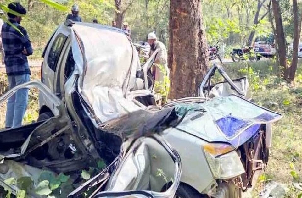 a horrific accident occurred near mundwad cross