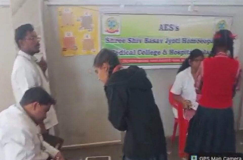 aadhar public school madhye aarogya tapasani shibir sampann