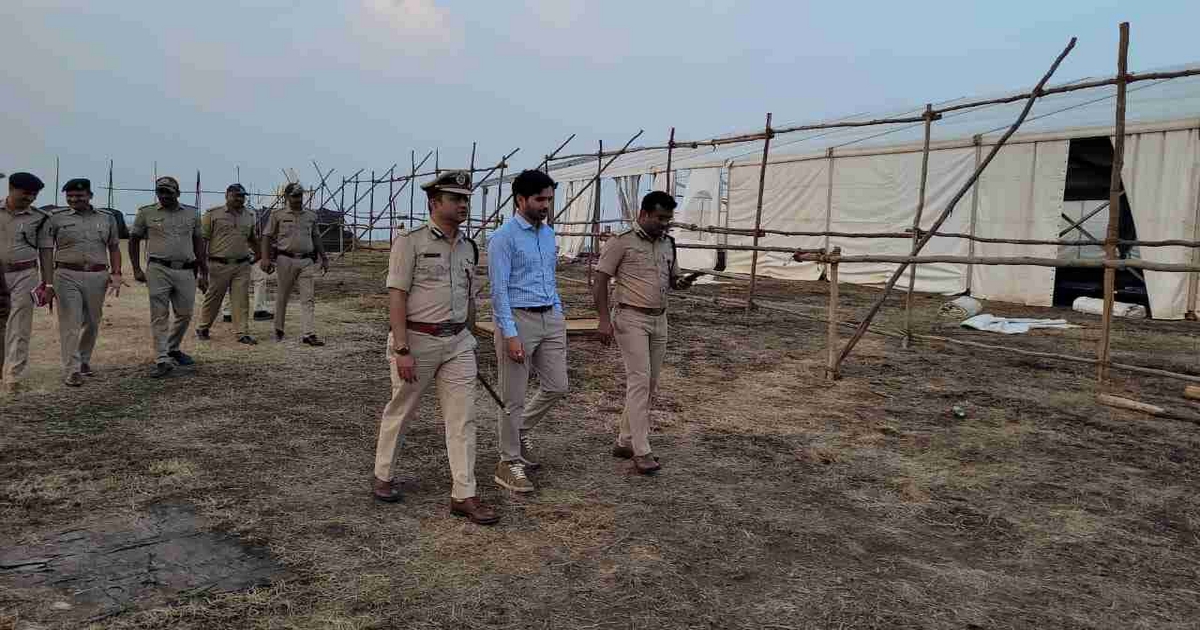 district administration reviews preparations for winter session