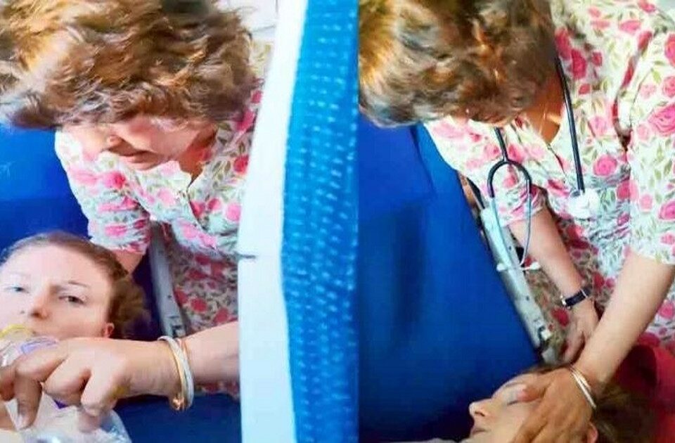 dr. anjalitainchya prasangavdhanaamule pardeshi tarunicha jeev vachala