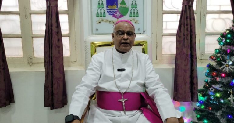 khrismas garibansobat ekjutine sajara karanyacha saan