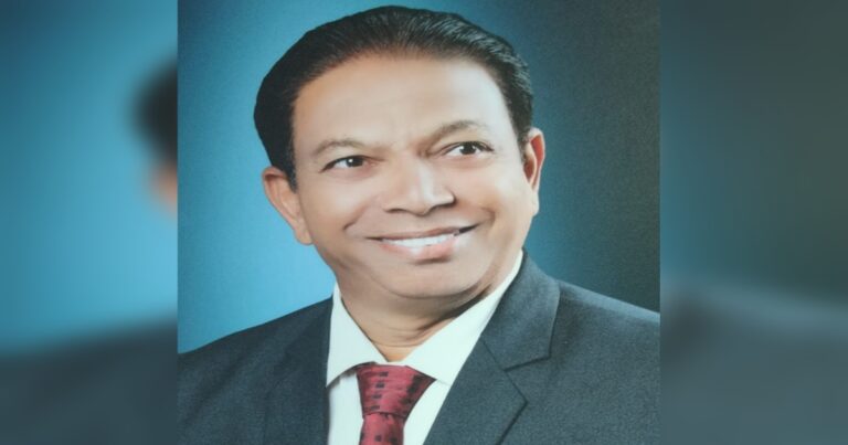 kudremani sahitya sammelan adhyakshapadi dr. chandrakant potdar