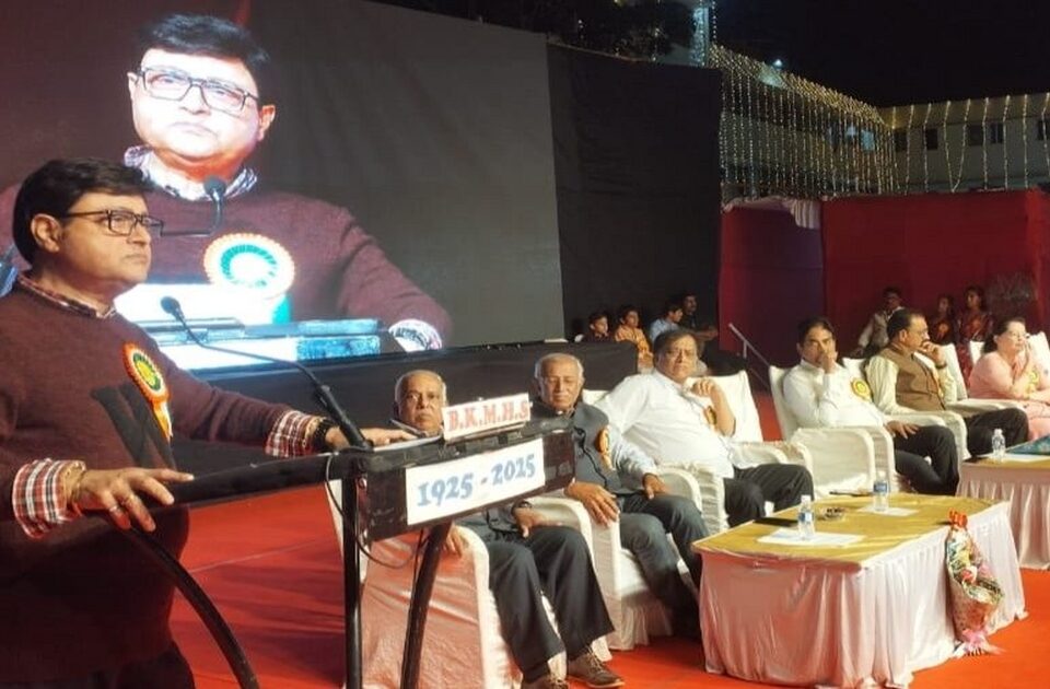 nirantar shikat rahane garajeche