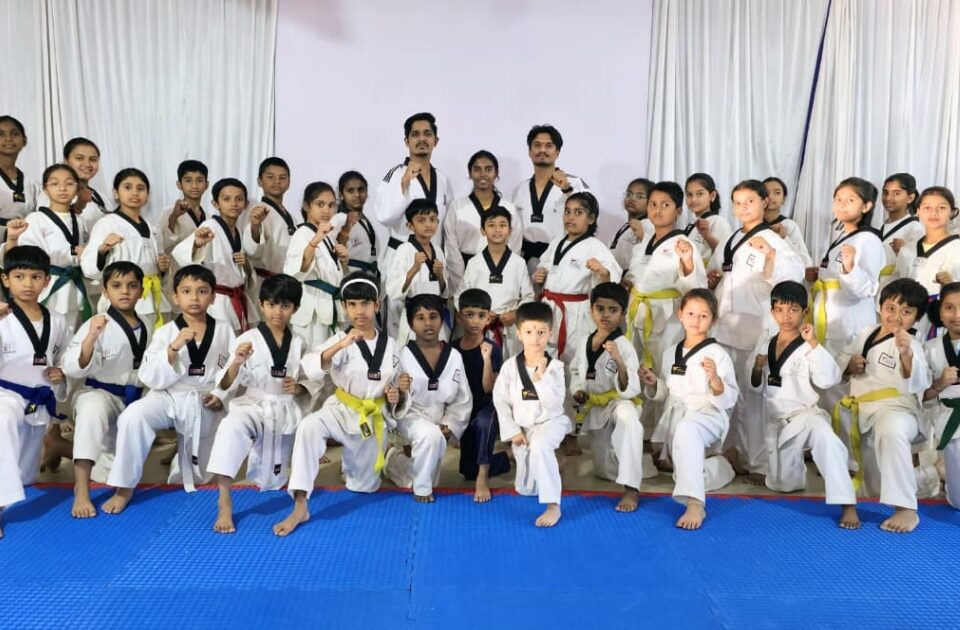 rao yuva acadamychi 37 vi taekwondo colour belt padonnati chachani yashswi