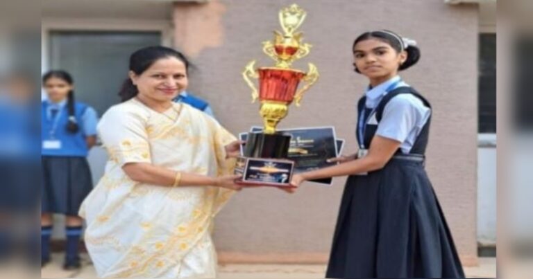 jyoti central schoolchya shifaliche rashtriya staravaril nrutya spardhet suyash