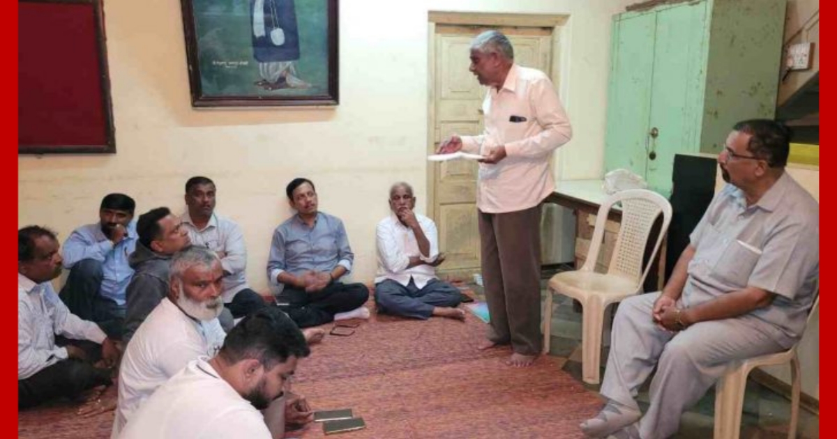 kannad sanghatancha mujorila pratyuttar denyasathi nishedh morcha kadhanyacha nirdhar