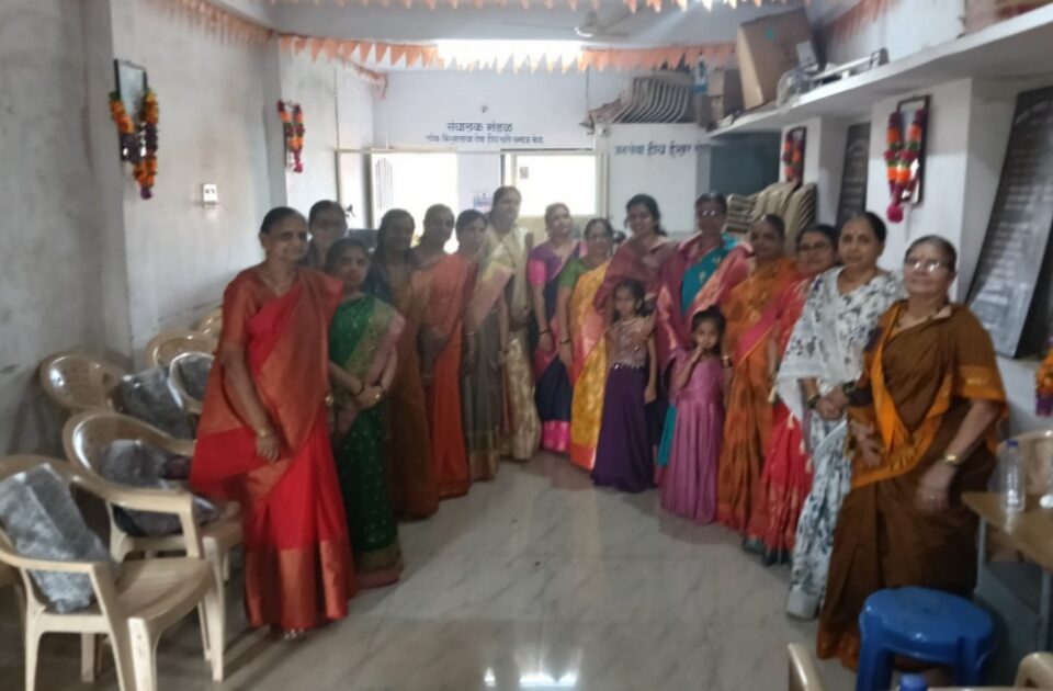 maratha samajseva mandal mahila vibhagatarfe haldikunku samarambh utsahat