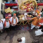 swami samarth aradhana kendrat palkhiche jalloshat swagat