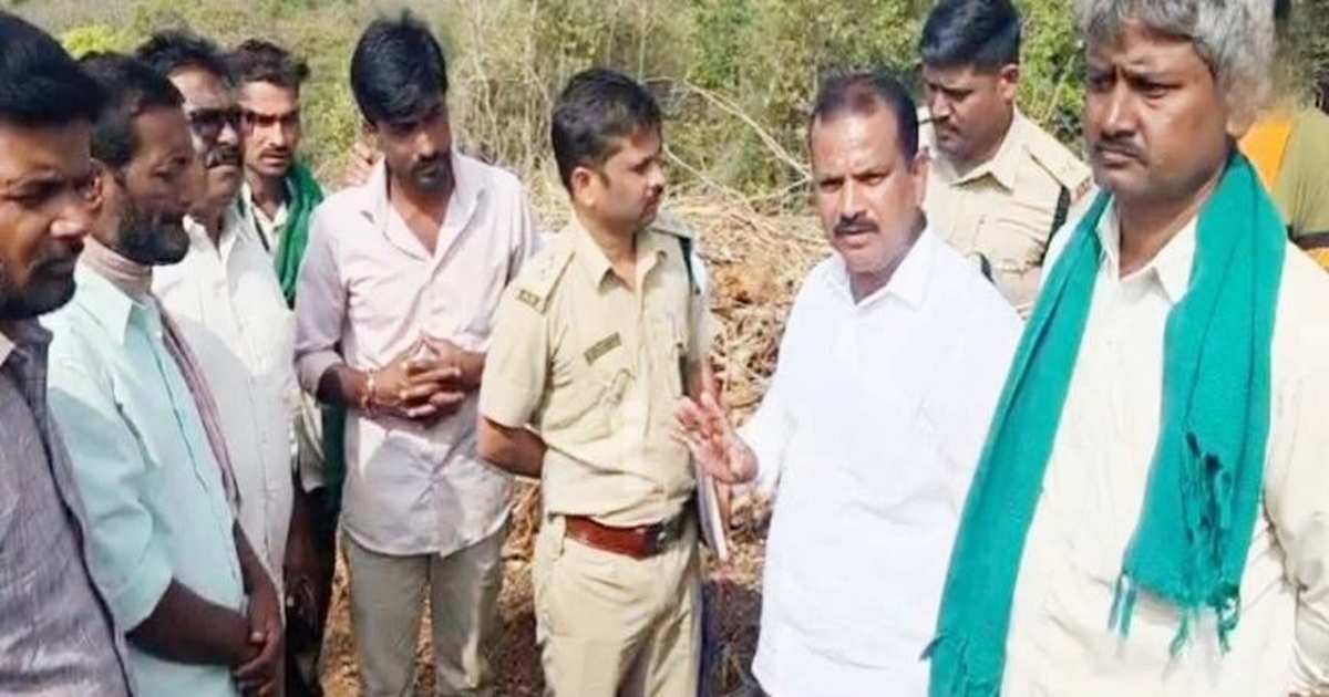 badal ankalagi yethil avaid vrukshatodprakarani dhananjay jadhav akramak