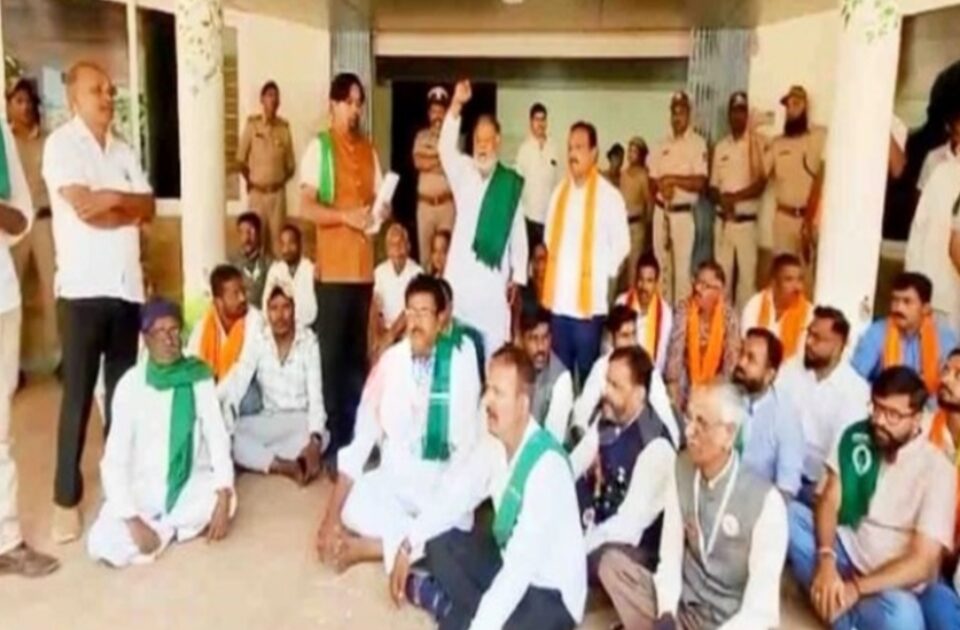 badal ankalagit vinaparvana vrukshatod