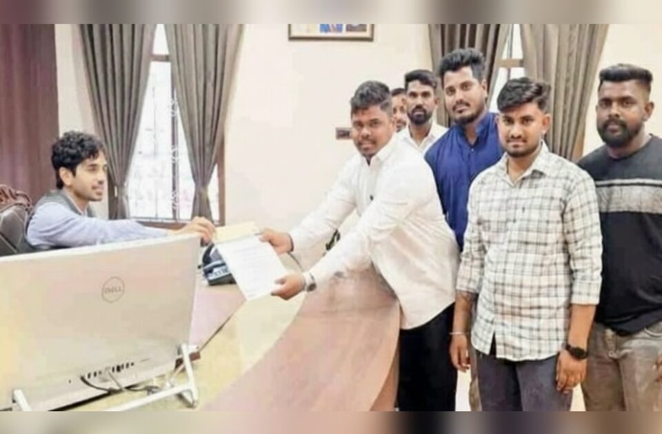 bogas jaat pramanpatra milavnar yanchyavar tatadine karwaichi magni