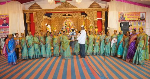 chalvenhattitil mahilankadun bekkinakere mahalakshmi matechya charani 11 tolyacha chandicha dagina arpan