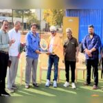 cricket prashikshak dinesh lad yanchi belgavla dhavti bhet