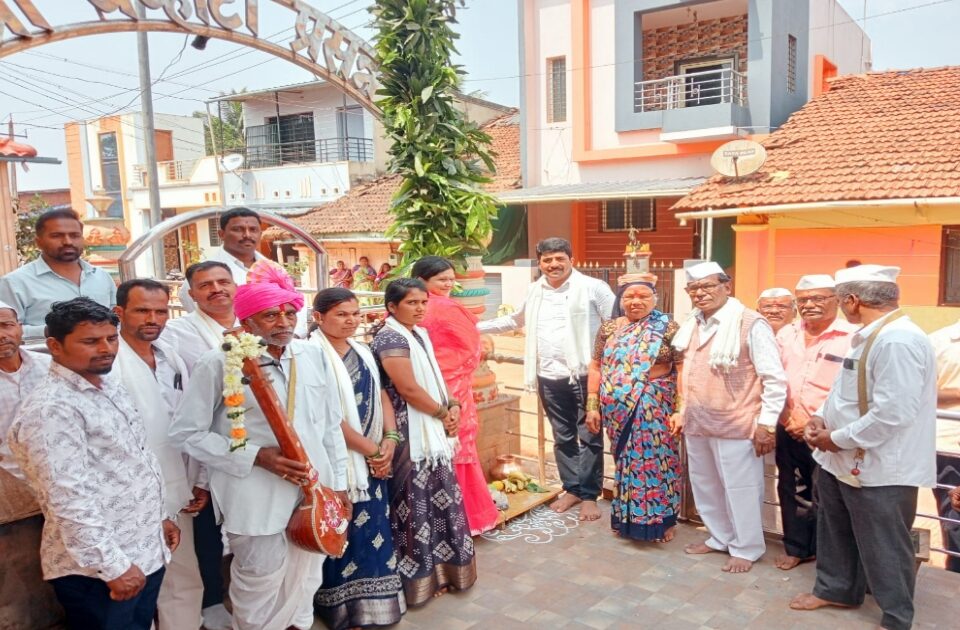 kawlewadit shri dnyaneshwari parayanacha muhurtamedh karyakram utsahat