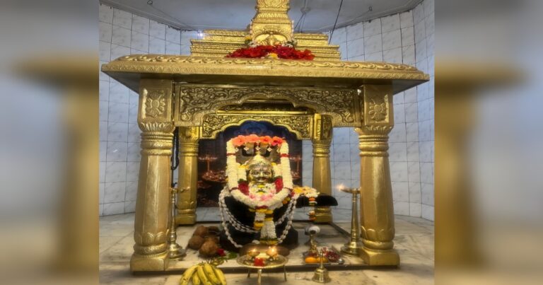 shivgiri shivmandirat ravivari maharudrabhishek
