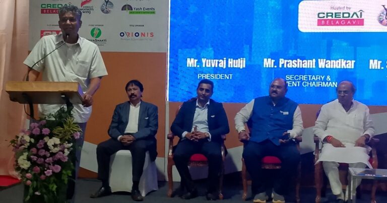 spardhathmak kalat belcon sarkhya pradarshananchi nitant garaj