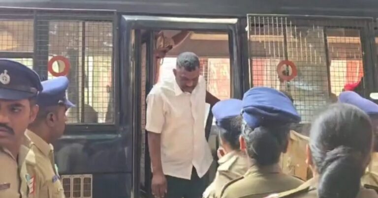 vantmuri atyachar prakarani 12 doshinna 5 varshe sashram karavasachi shiksha