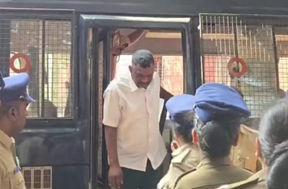 vantmuri atyachar prakarani 12 doshinna 5 varshe sashram karavasachi shiksha