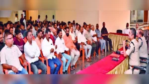 agami ganeshotsavasathi murtinna pandhra footanchi maryada