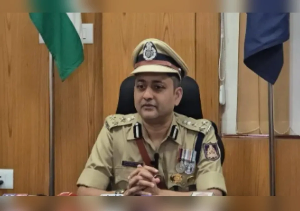 belgaavat digital arrestchya navakhali udyogkala koticha ganda