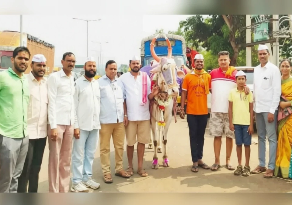 chaitra pournimenimitta kapileshwar mandiratun sasankathya kolhapurkade margastha