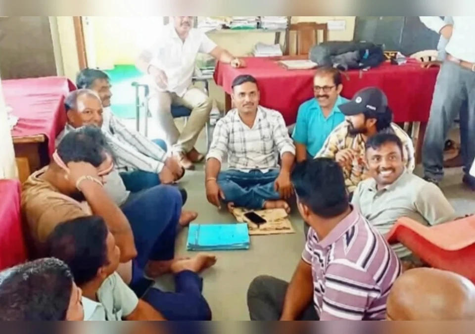 e-malmatta pramanpatrasathi belgaavmadhil udyogkanchi nidarshane