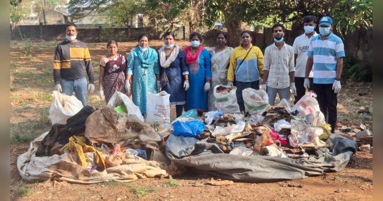 jagatik mahila dini smashanbhumi swachchhtecha upakram