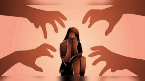 krur pityakadun potachya mulivar laingik atyachar