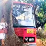 nandgad yethe ksrtc buscha apghat 11 pravasi jakhmi