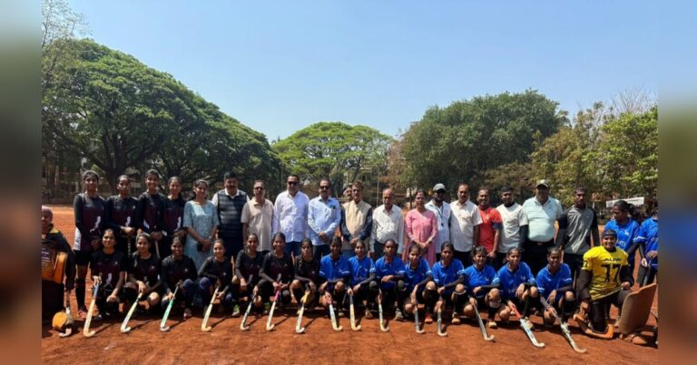 pachavya antar college nimantrit hockey spardhecha shubharambh